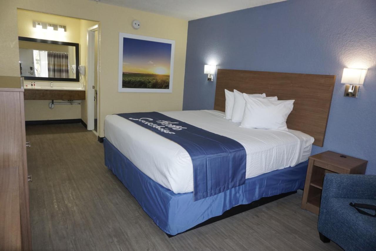 Days Inn By Wyndham Apopka/Orlando Eksteriør bilde
